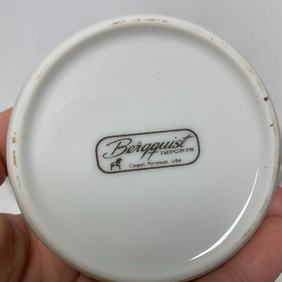 The Berggren Vintage Swedish Dalmalningar Style Ceramic Coffee Mug Set - Picture 5 of 5